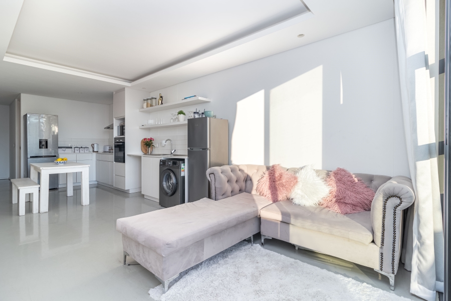 To Let 2 Bedroom Property for Rent in Woodstock Western Cape